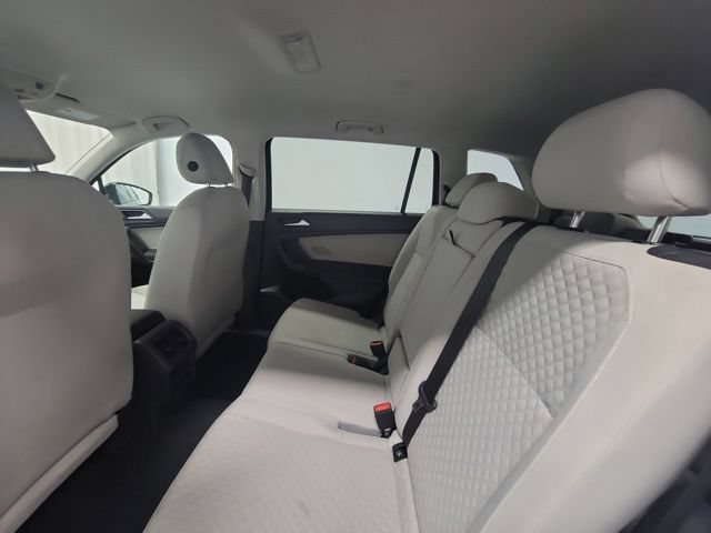 Used 2021 Volkswagen Tiguan S FWD image 11