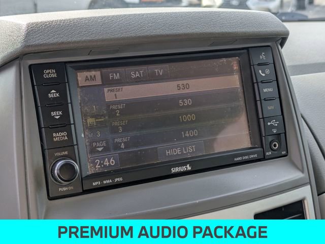 Used 2010 Chrysler Town & Country Touring image 22