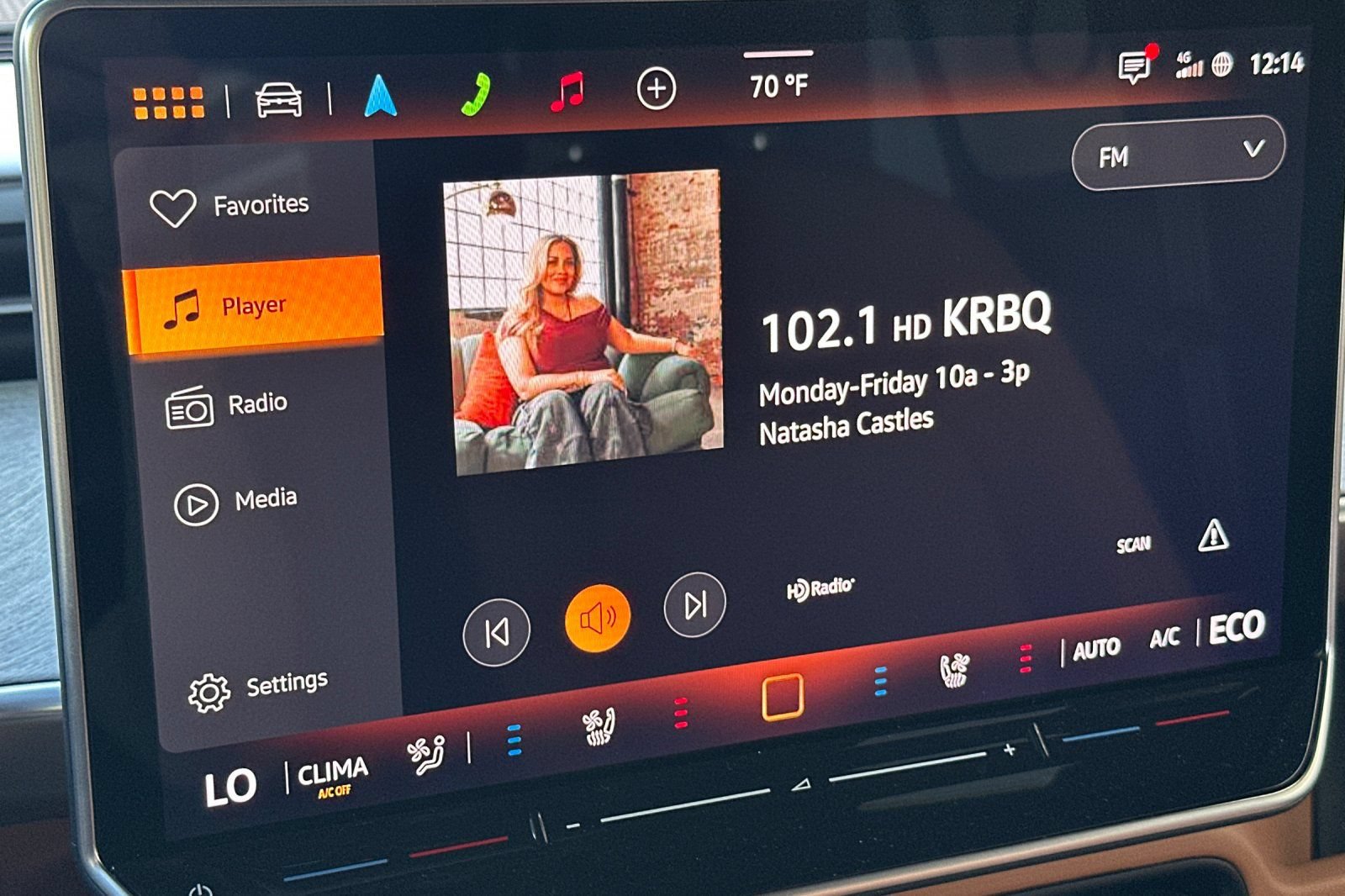 New 2025 Volkswagen ID. Buzz Pro S RWD image 19