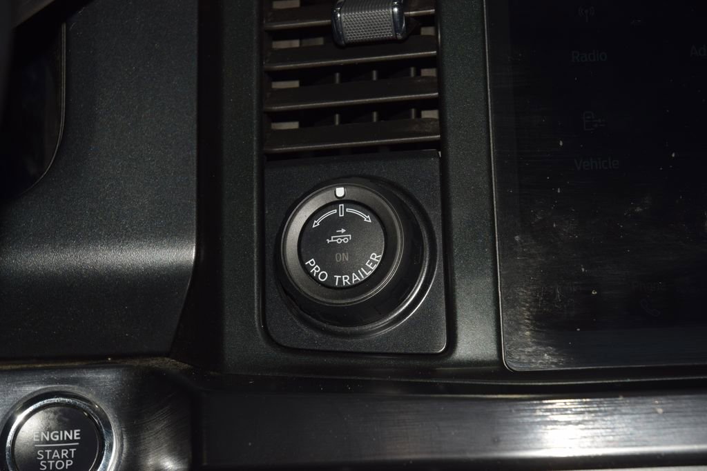 Used 2023 Ford F350 Lariat w/ Lariat Ultimate Package image 31