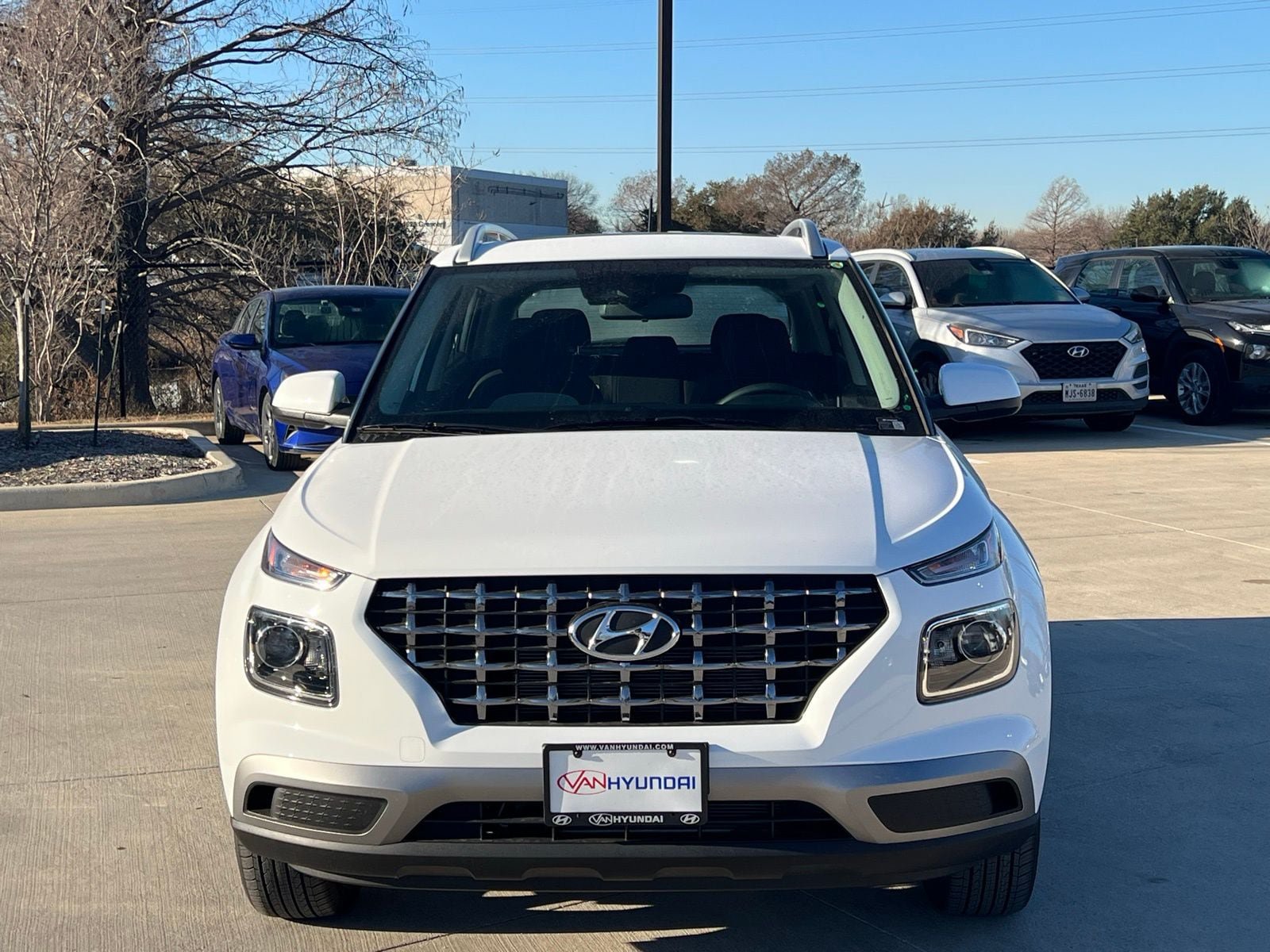 New 2026 Hyundai Venue SEL FWD image 2