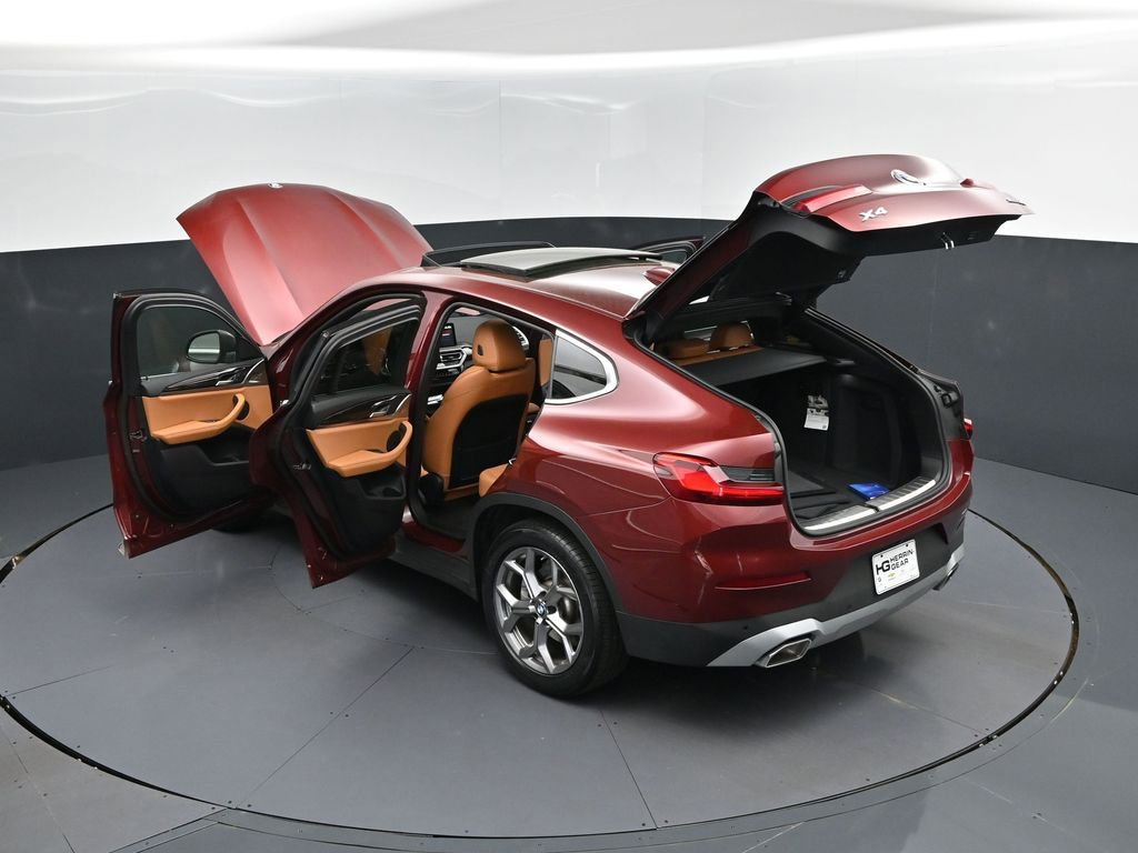Certified 2025 BMW X4 xDrive30i image 2