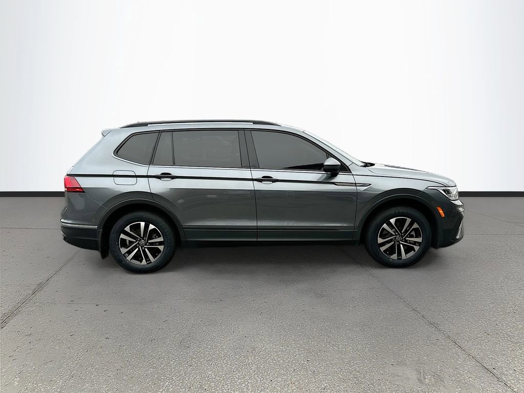 Used 2023 Volkswagen Tiguan S image 8