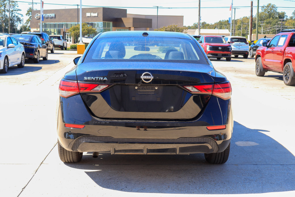Used 2025 Nissan Sentra SV FWD image 19