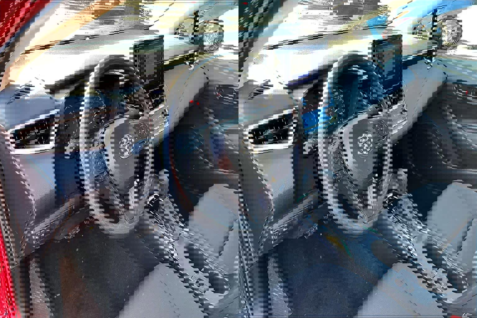 Certified 2025 Toyota Corolla LE image 15