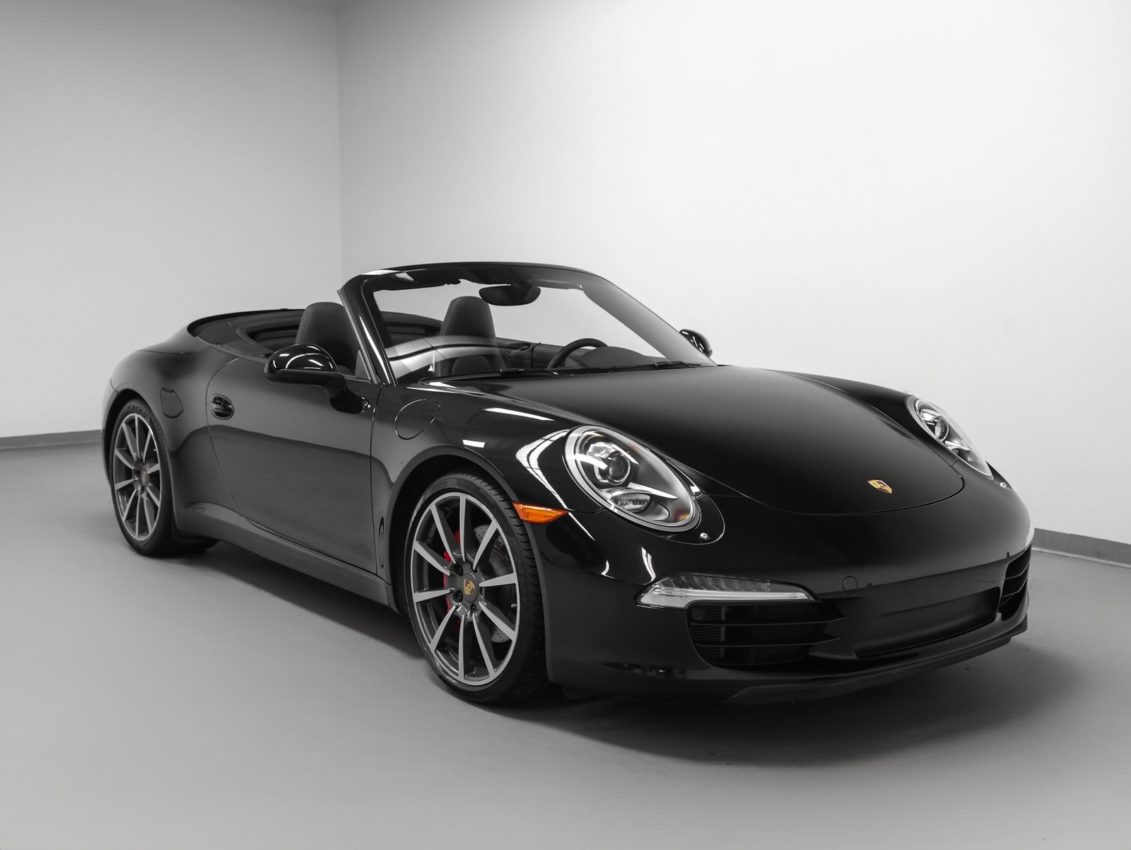 Certified 2015 Porsche 911 Carrera S RWD image 13