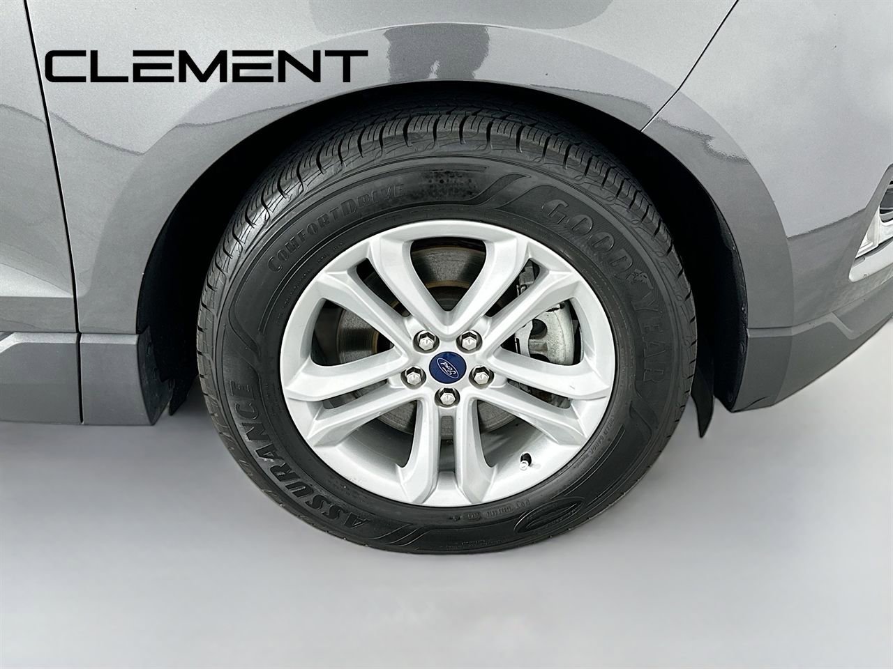 Used 2020 Ford Edge SEL image 34