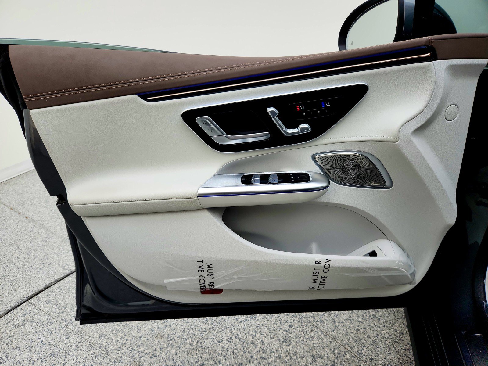 Certified 2023 Mercedes-Benz EQE 500 4MATIC Sedan image 21