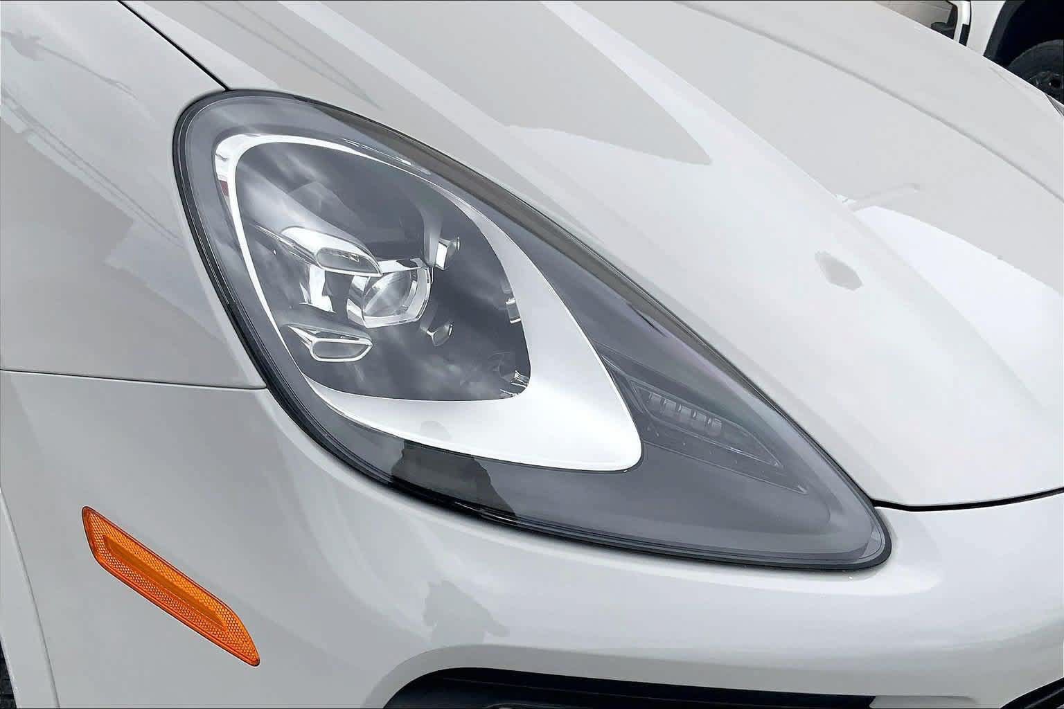 Used 2021 Porsche Cayenne S AWD/4WD image 31