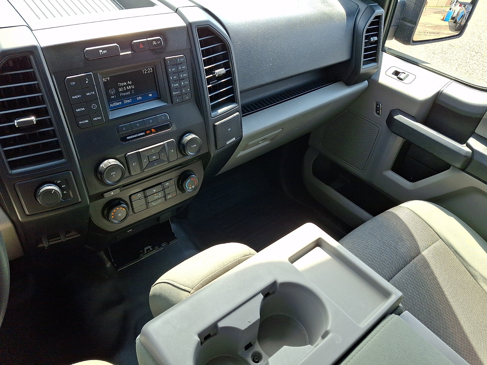Used 2016 Ford F150 XL w/ Equipment Group 101A Mid AWD/4WD image 23