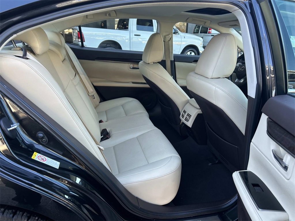 Used 2017 Lexus ES 350 w/ Navigation System Package image 14