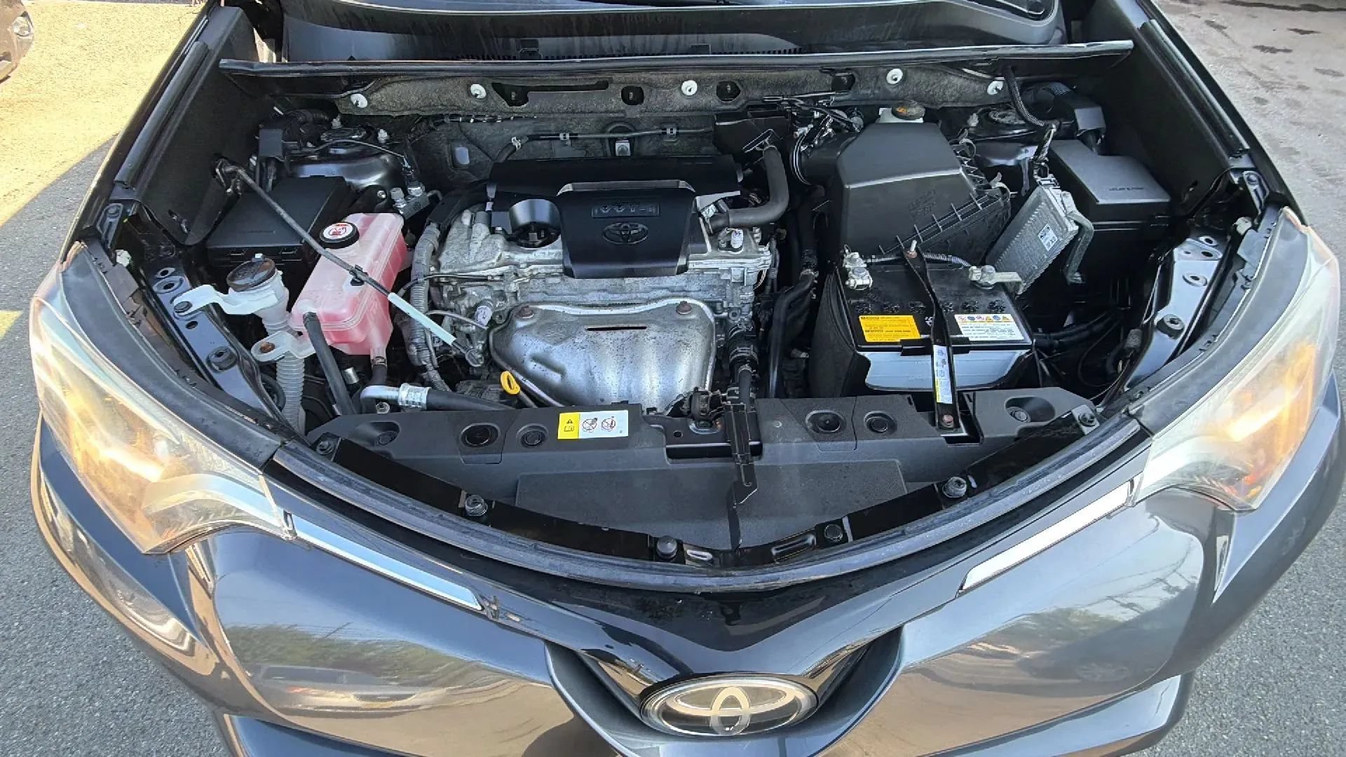 Used 2017 Toyota RAV4 LE w/ All Weather Liner Package AWD/4WD image 24