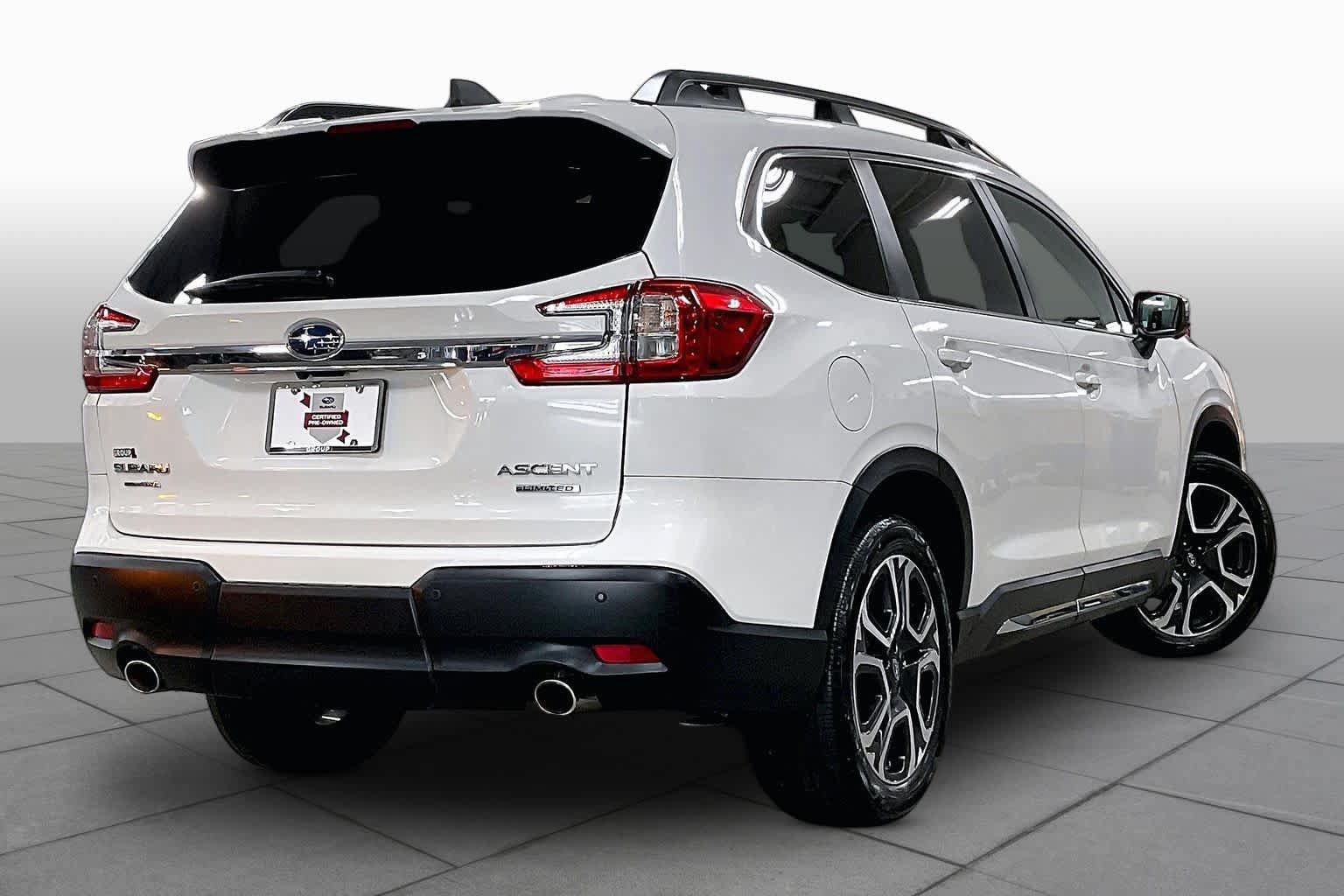 Used 2023 Subaru Ascent Limited w/ Technology Package AWD/4WD image 13