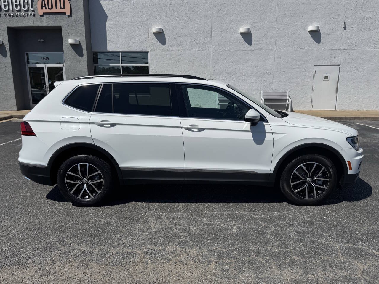 Used 2021 Volkswagen Tiguan SE FWD image 7