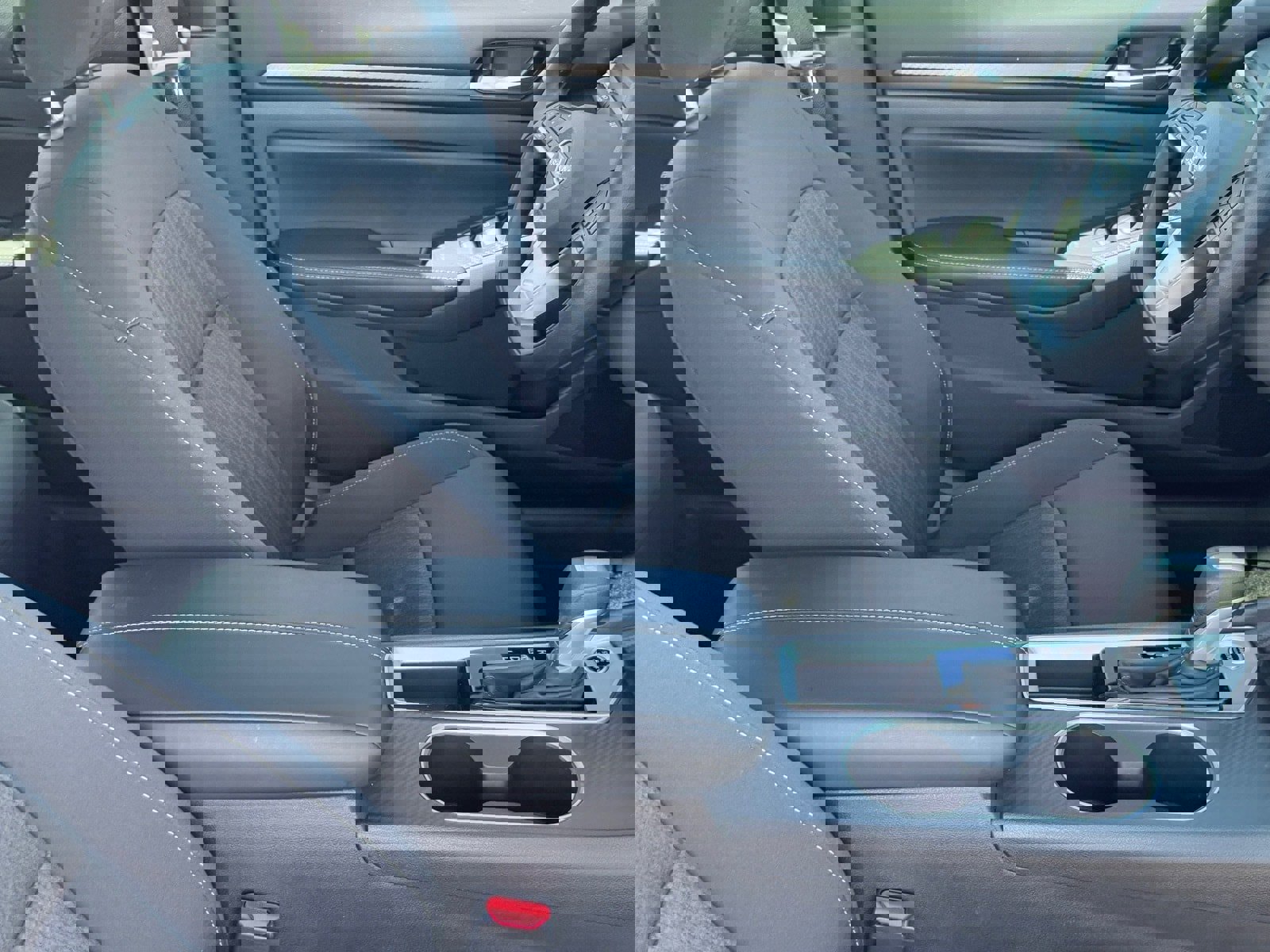 New 2025 Nissan Altima 2.5 SV w/ SV Special Edition Package image 10