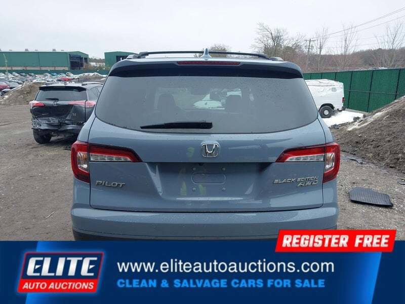 Used 2022 Honda Pilot Black Edition image 32