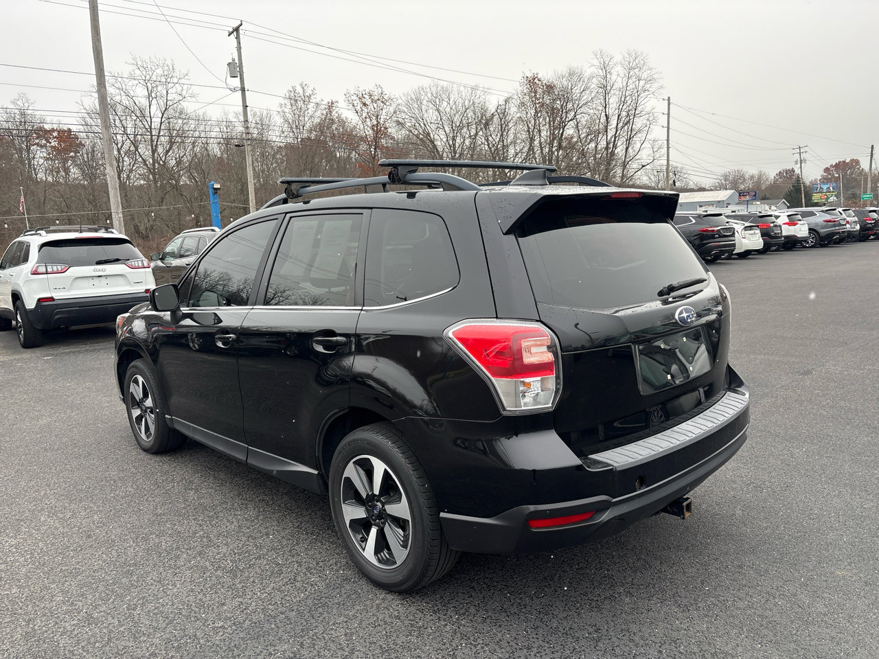 Used 2017 Subaru Forester 2.5i Limited w/ Popular Package #2 image 4