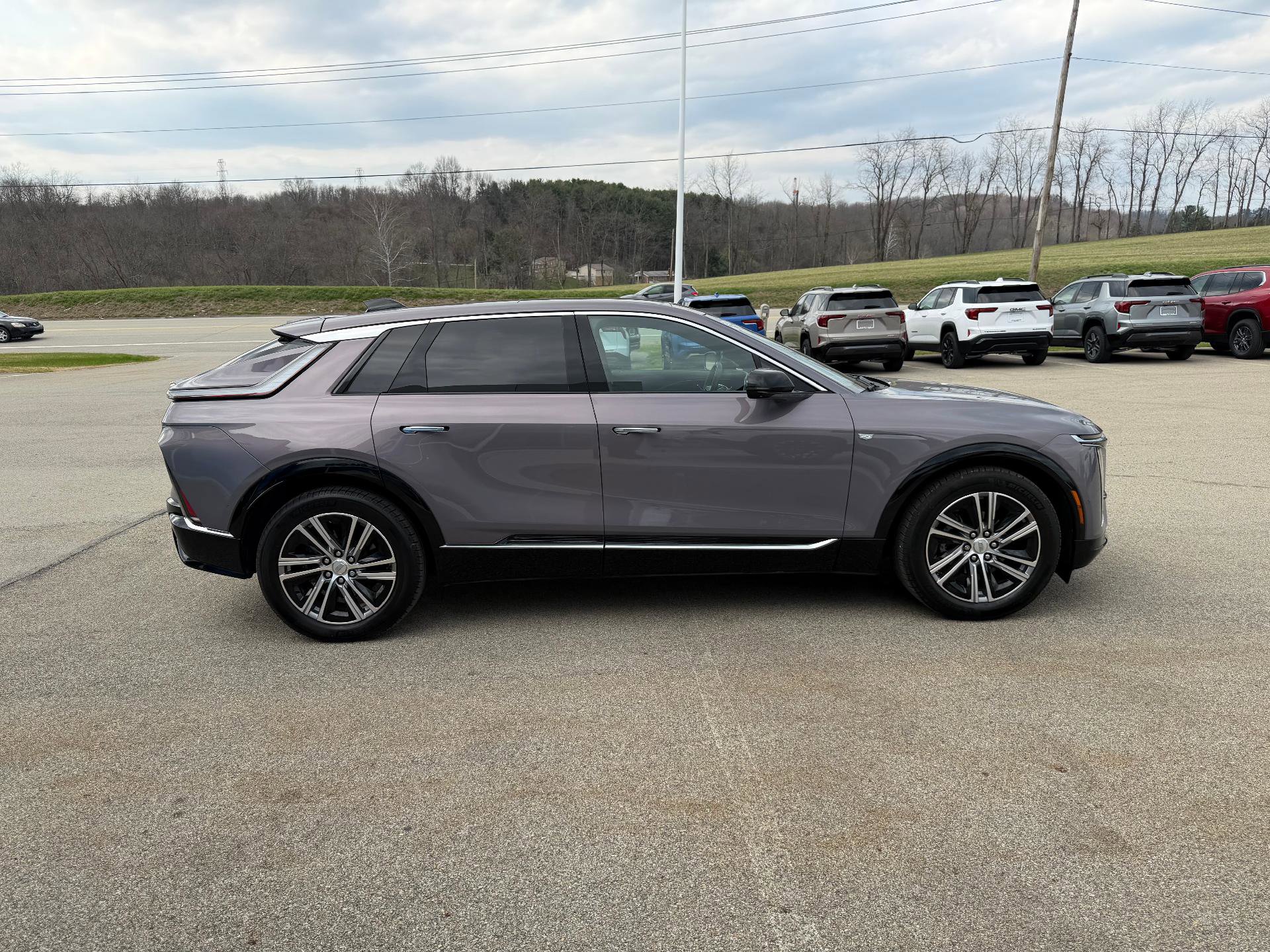 Certified 2024 Cadillac Lyriq Luxury w/ Nappa Leather Package image 7