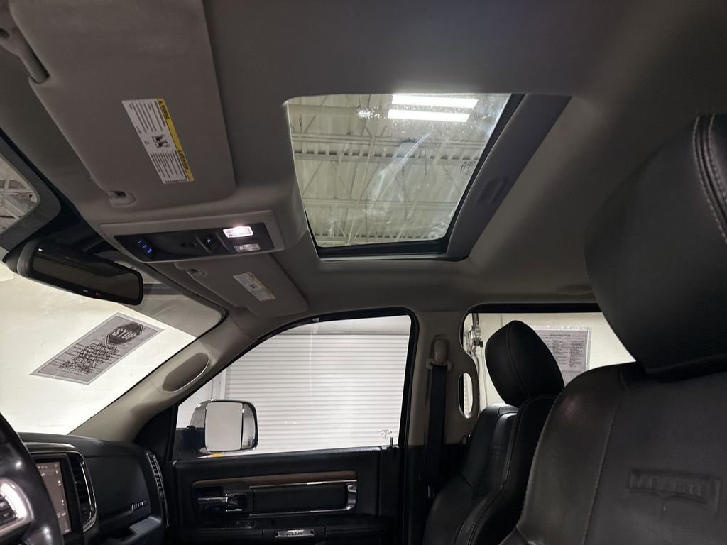 Used 2014 RAM 3500 Laramie image 20