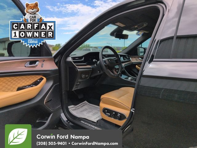 Used 2024 Jeep Grand Cherokee L Summit w/ Advanced Protech Group IV AWD/4WD image 9