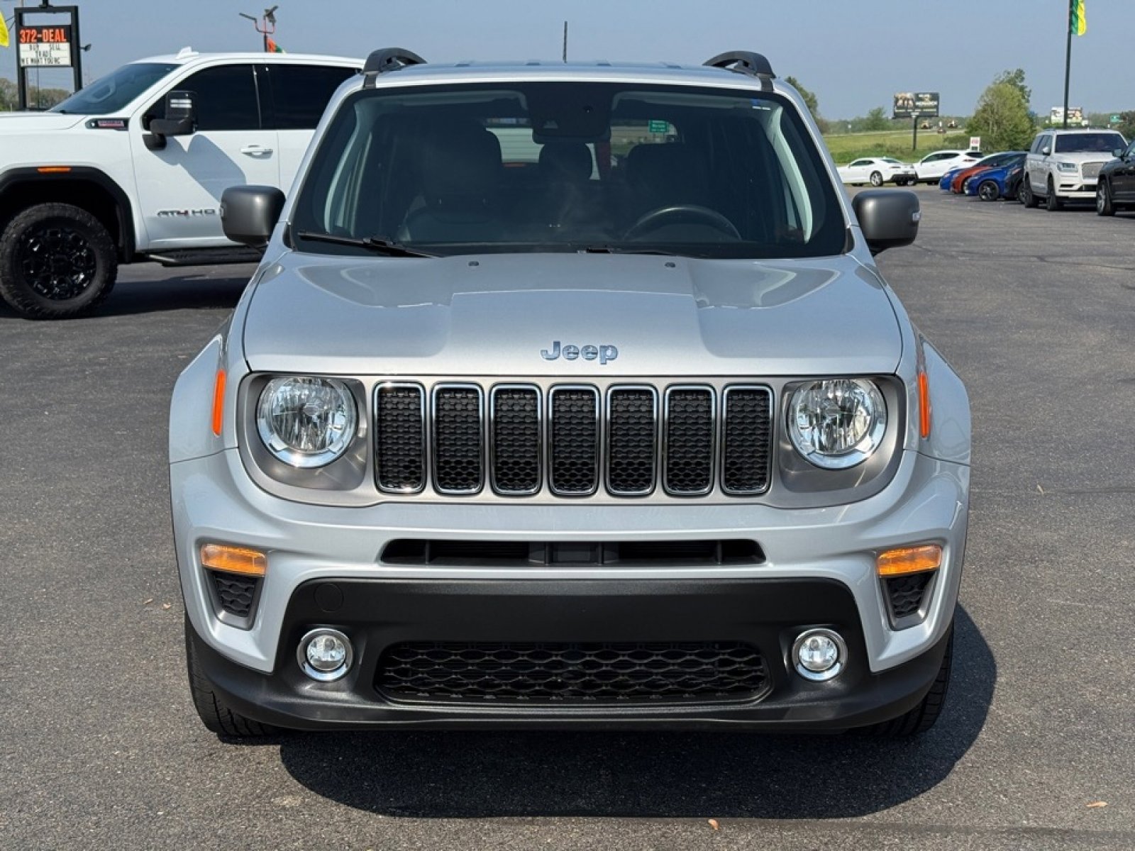 Used 2021 Jeep Renegade Limited image 3
