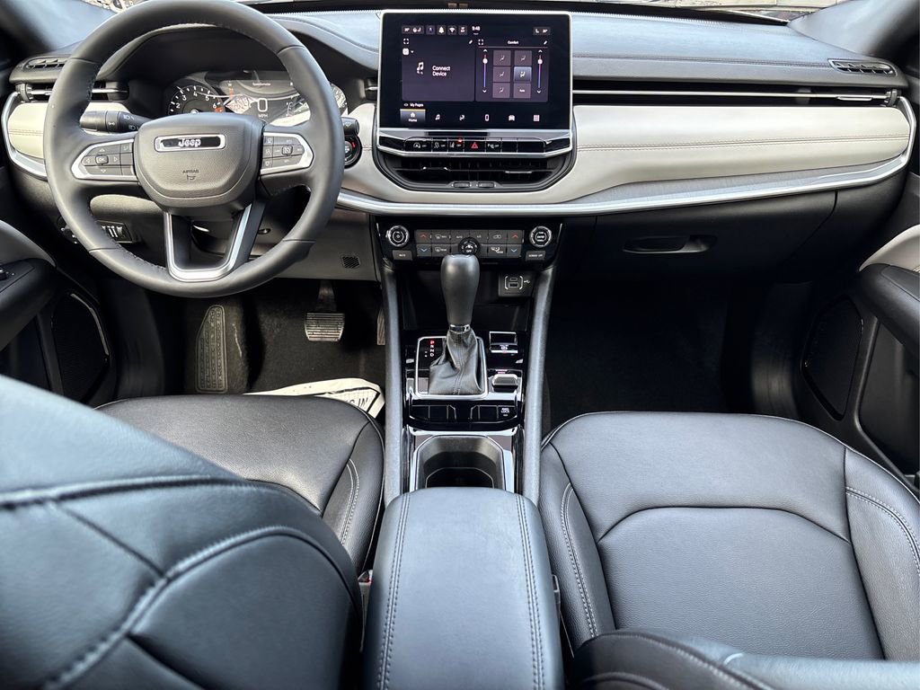 New 2025 Jeep Compass Limited image 19