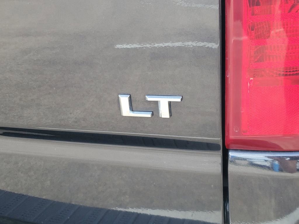 Used 2023 Chevrolet Silverado 1500 LT AWD/4WD image 6