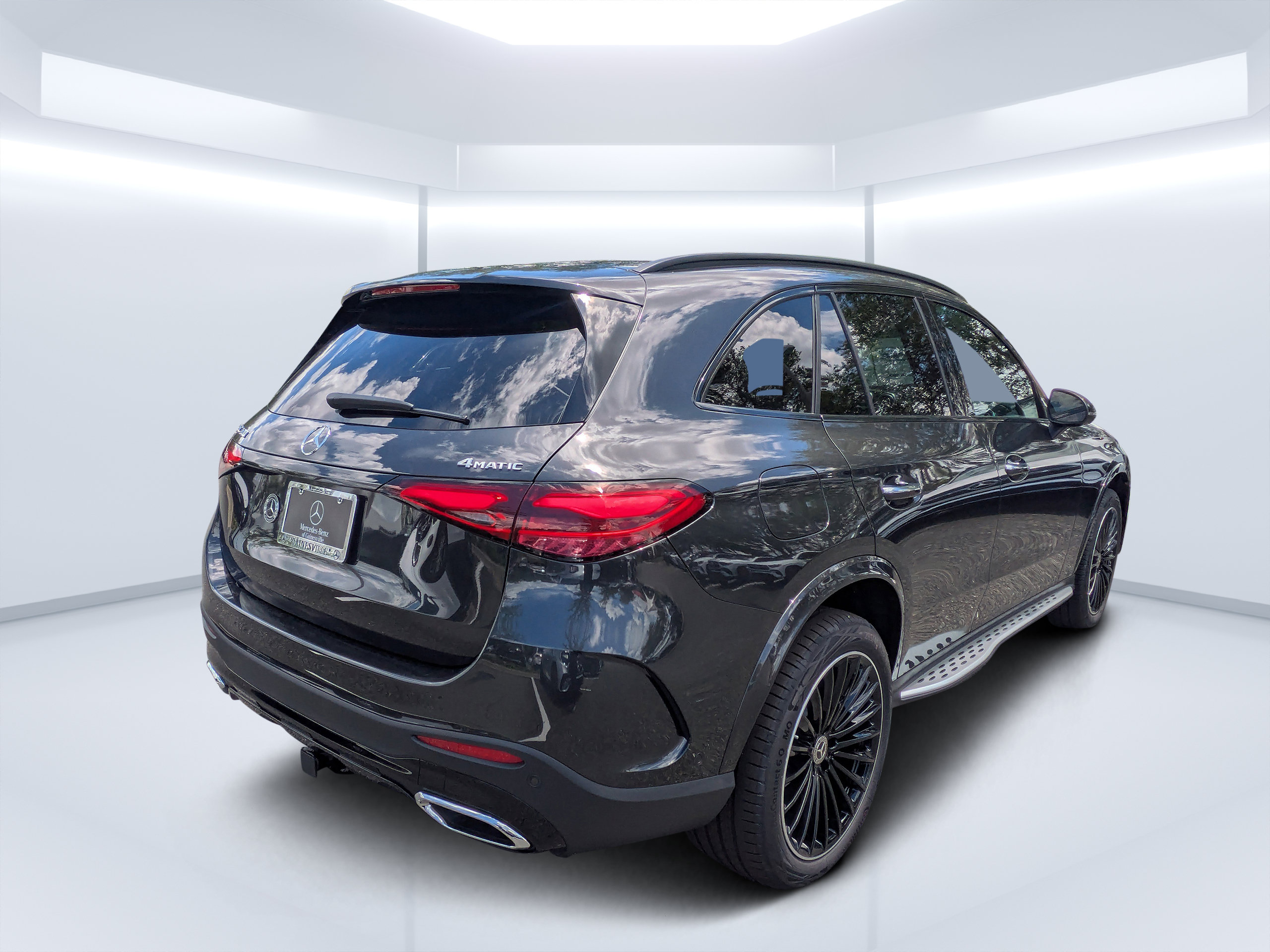 New 2026 Mercedes-Benz GLC 300 4MATIC image 3