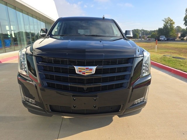 Used 2019 Cadillac Escalade ESV Luxury w/ Escalade Sport Edition image 8