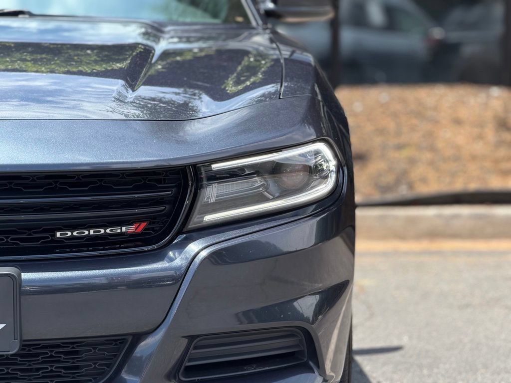 Used 2019 Dodge Charger SXT RWD image 5