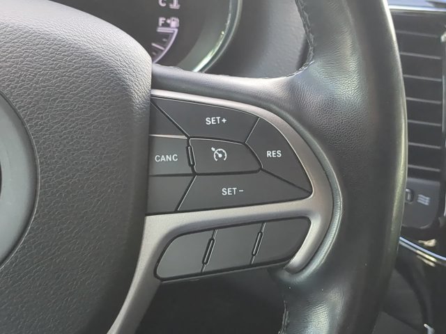 Used 2022 Jeep Grand Cherokee Laredo X RWD image 30