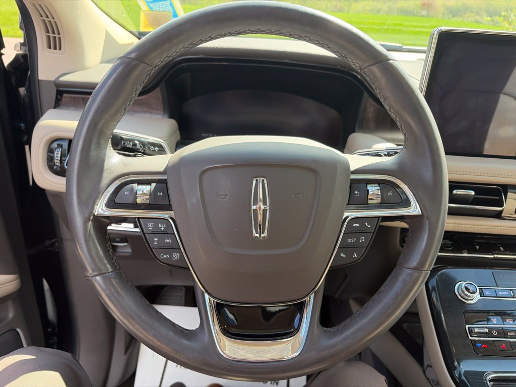 Used 2023 Lincoln Nautilus Reserve w/ Equipment Group 201A AWD/4WD image 5