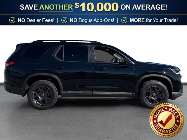 Used 2025 Honda Pilot TrailSport image 8