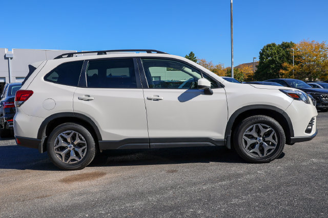 Certified 2023 Subaru Forester Premium AWD/4WD image 27
