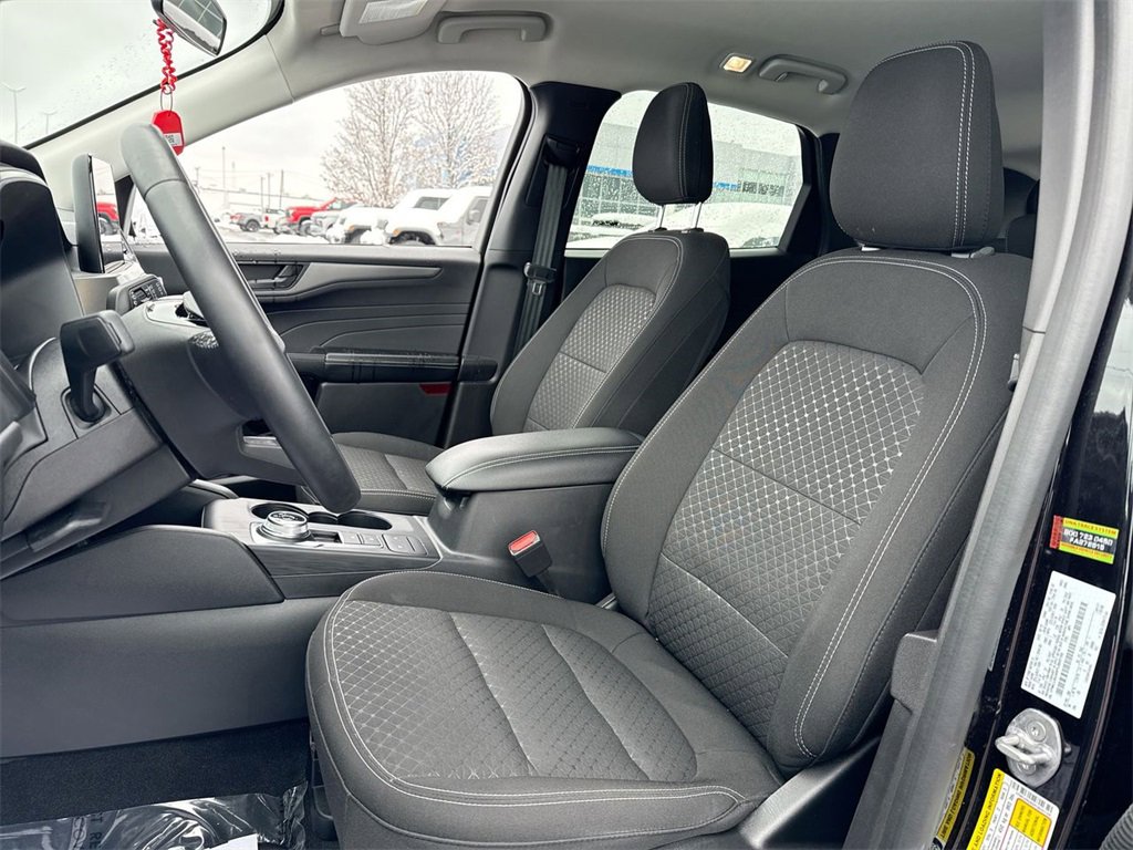 Used 2023 Ford Escape Active image 11