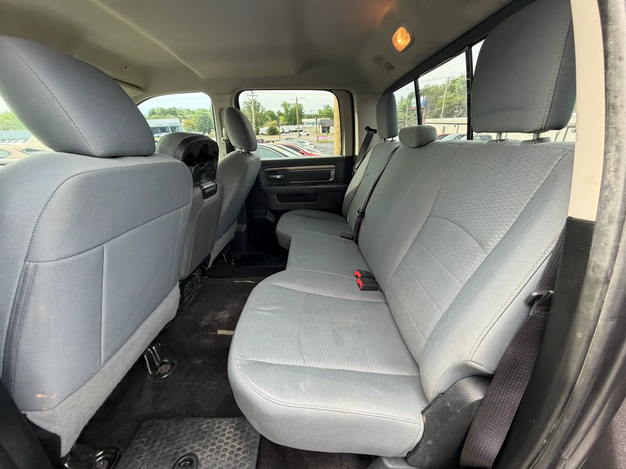 Used 2017 RAM 1500 Classic SLT image 7