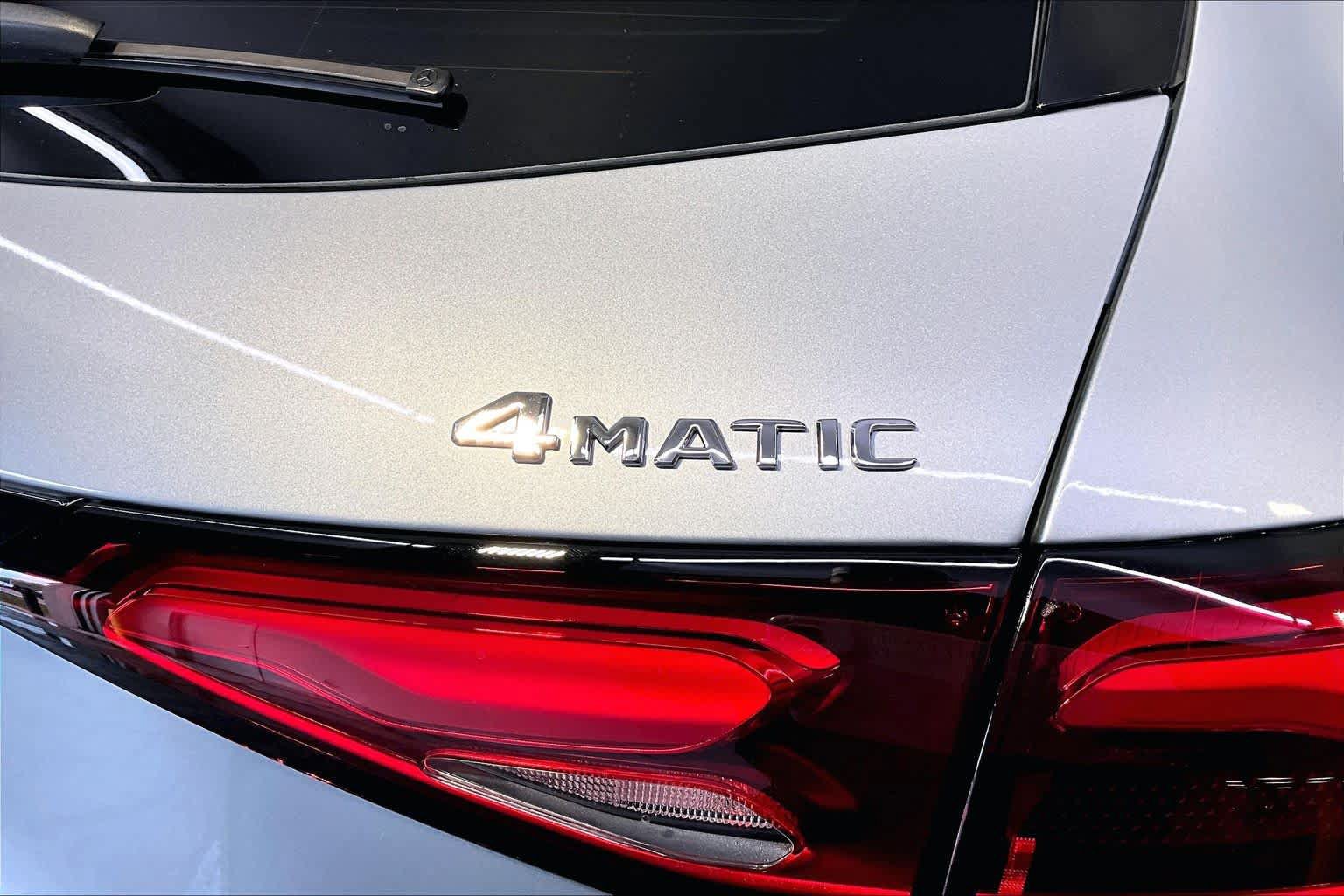 Used 2026 Mercedes-Benz GLC 300 4MATIC image 10