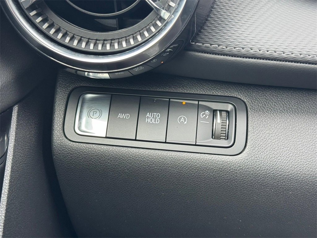 Used 2025 Chevrolet Equinox LT w/ Convenience Package II image 20