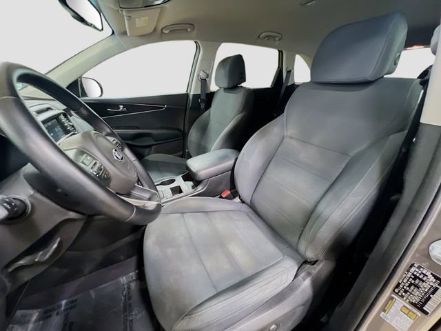 Used 2017 Kia Sorento LX w/ LX Convenience Package image 21