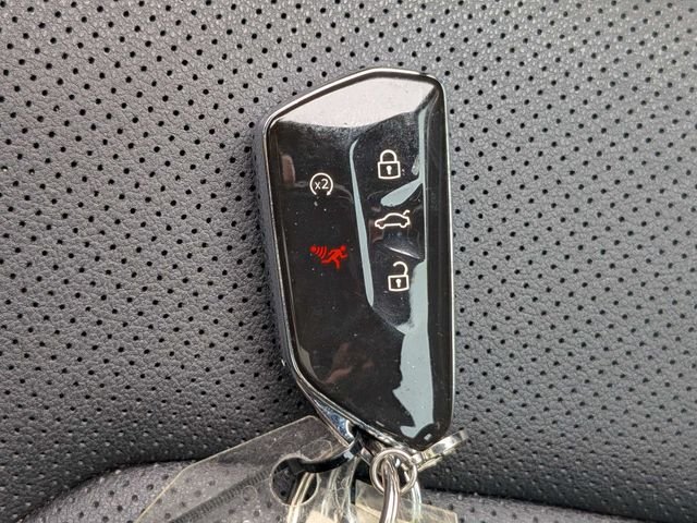 Used 2024 Volkswagen Atlas Cross Sport SE FWD image 29