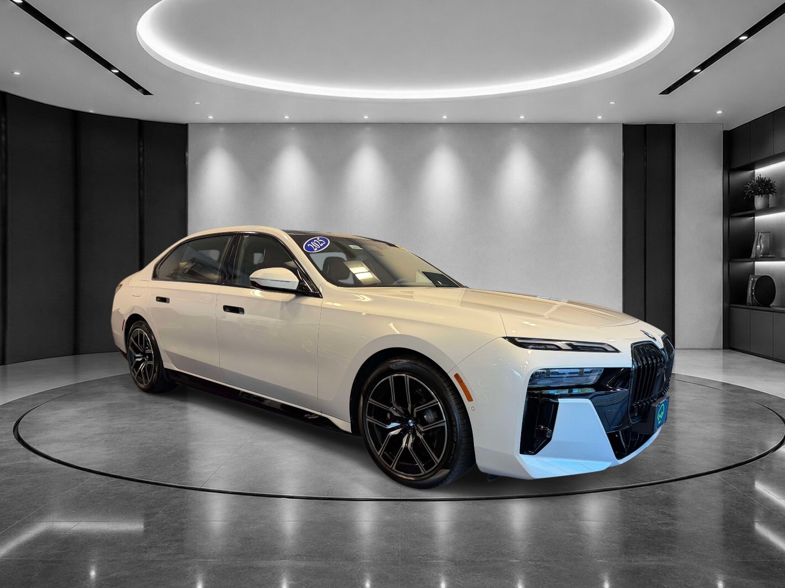 Used 2025 BMW i7 eDrive50 w/ M Sport Package RWD image 4