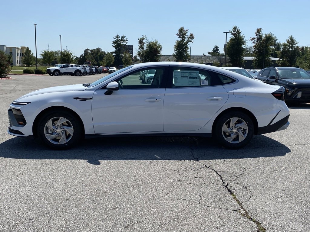 New 2025 Hyundai Sonata SE image 4