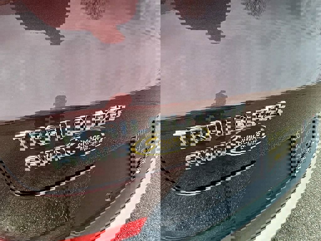 Used 2023 Chevrolet TrailBlazer LT w/ Convenience Package image 39