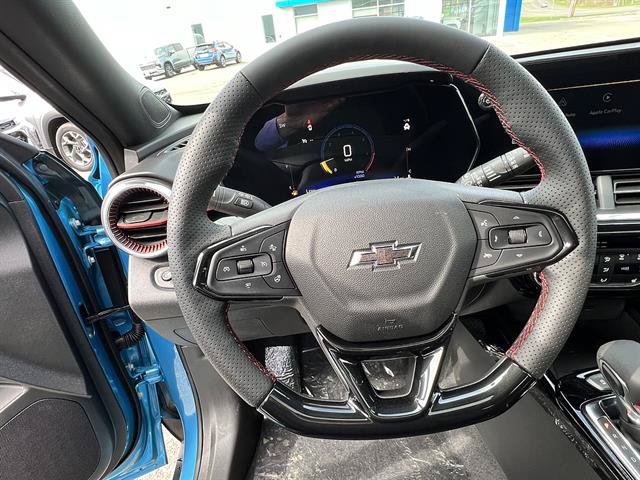 New 2026 Chevrolet Trax RS w/ Sunroof Package FWD image 13