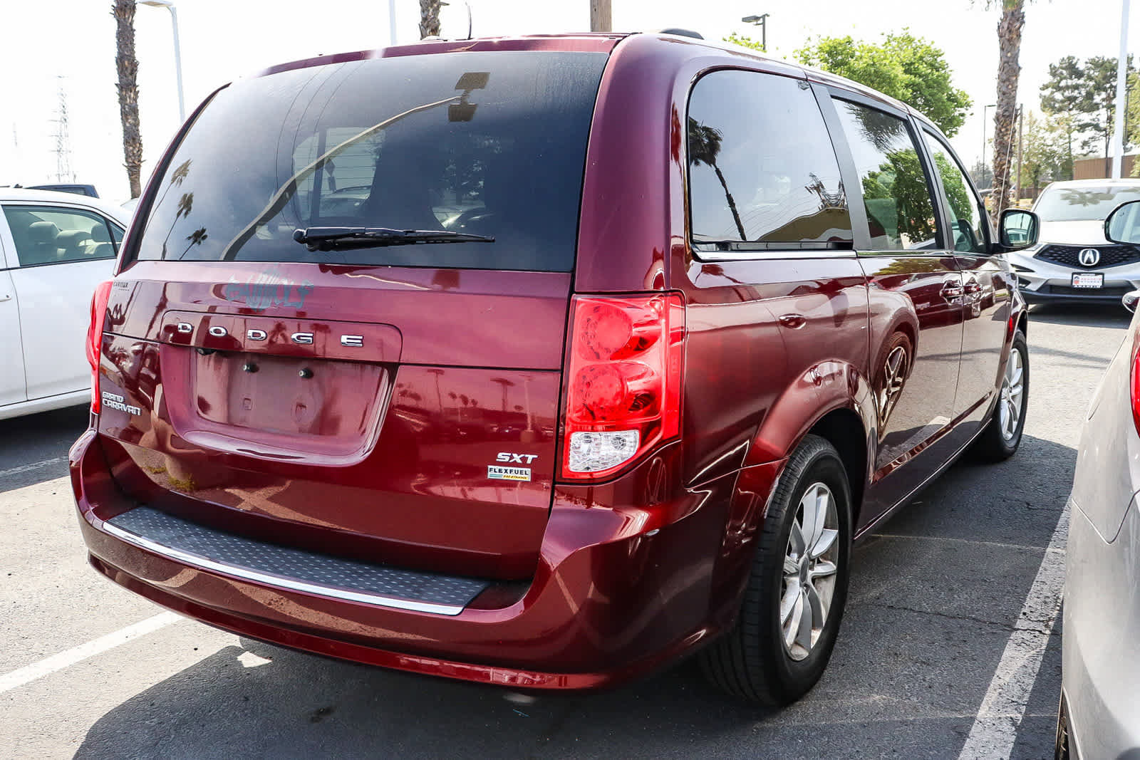 Used 2019 Dodge Grand Caravan SXT image 7