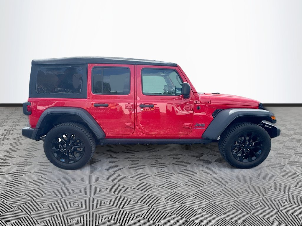 Certified 2023 Jeep Wrangler Unlimited w/ Convenience Group AWD/4WD image 5