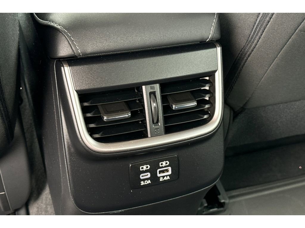 Used 2025 Subaru Legacy Premium image 14