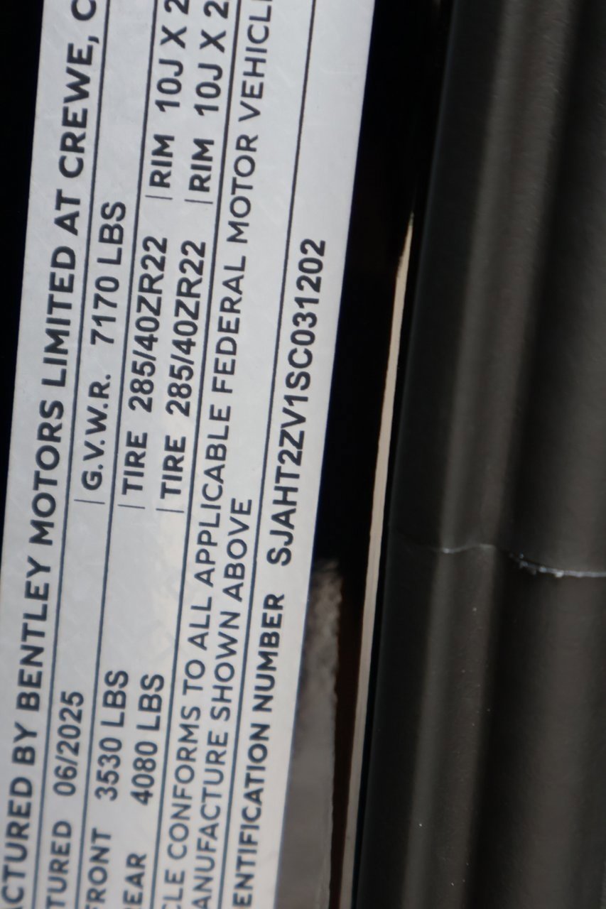 New 2025 Bentley Bentayga Extended Wheelbase image 33