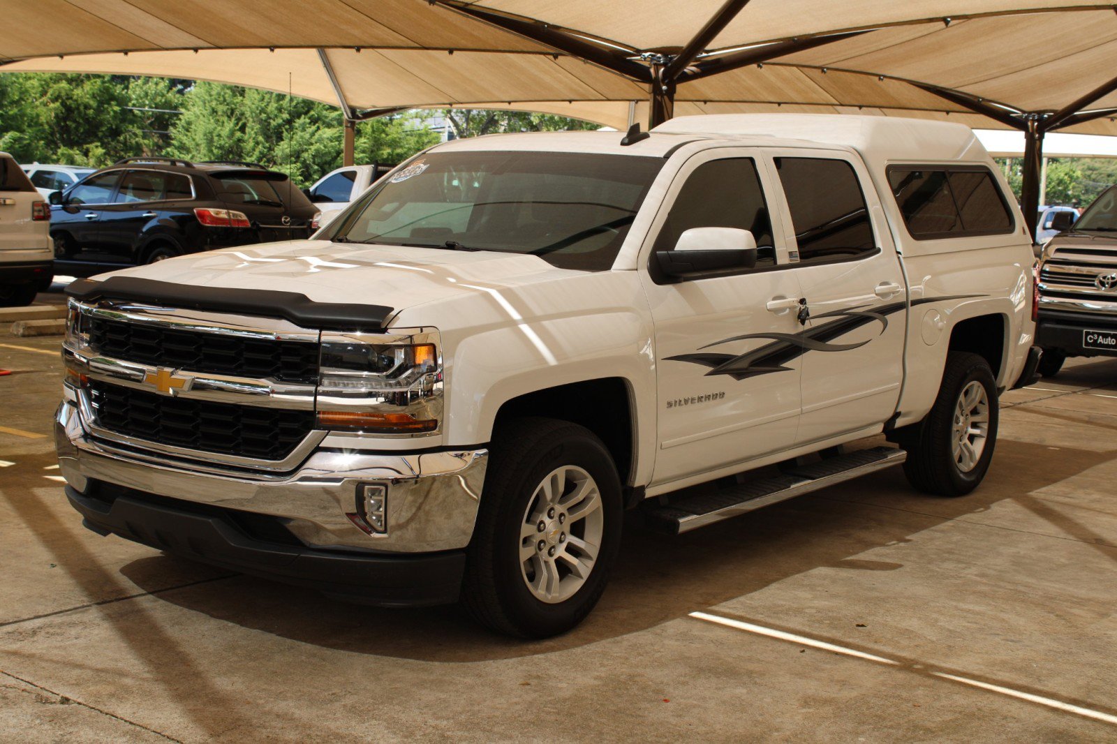 Used 2018 Chevrolet Silverado 1500 LT w/ All Star Edition image 4