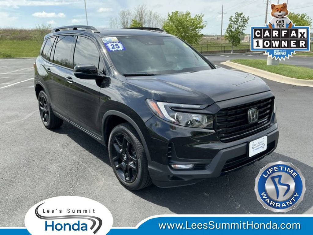 Used 2025 Honda Passport Black Edition image 1